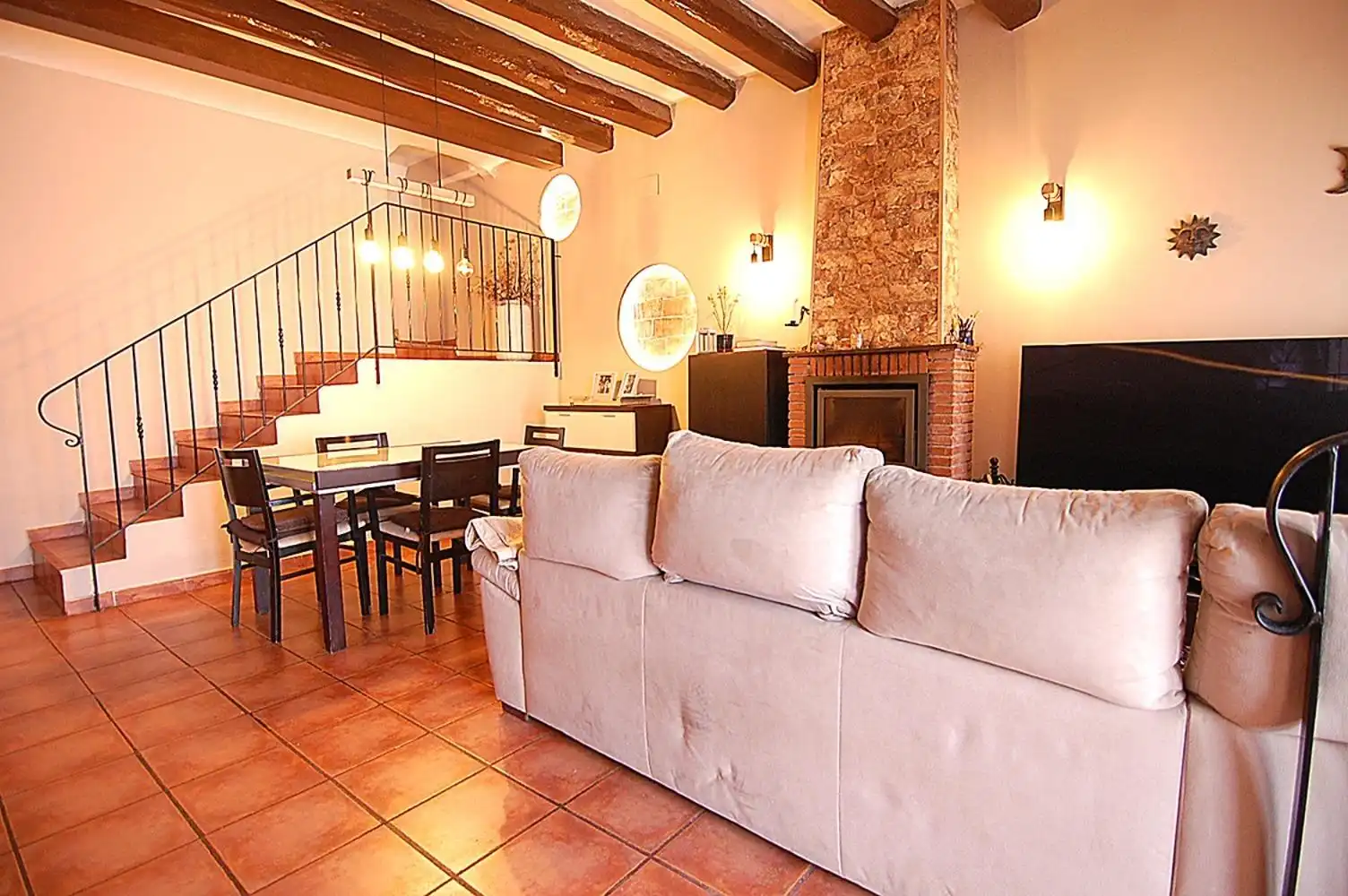 Wohnzimmer von Country house zum Verkauf in Vilassar de Dalt mit Terrasse