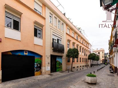 Vista exterior de Pis en venda en  Sevilla Capital amb Calefacció, Parquet i Traster