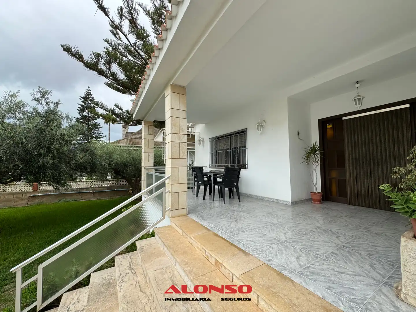 Villa mit Garten zum Verkauf in Carrer Boverals Hh