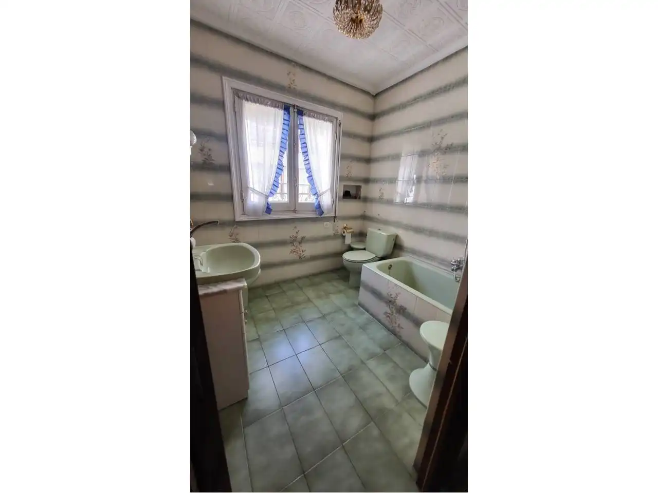 Badezimmer von Dachboden zum Verkauf in  Logroño mit Terrasse und Abstellraum