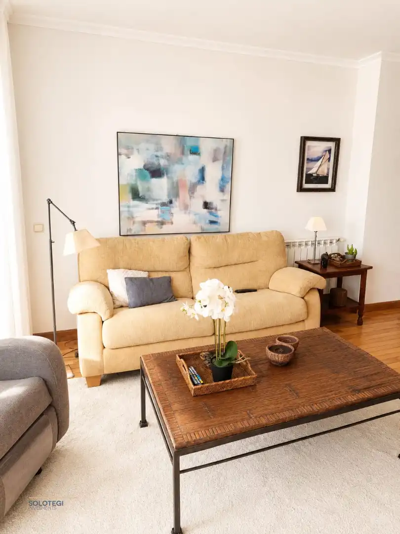 Living room of Flat for rent in Usurbil  with Heating, Terrace and Furnished