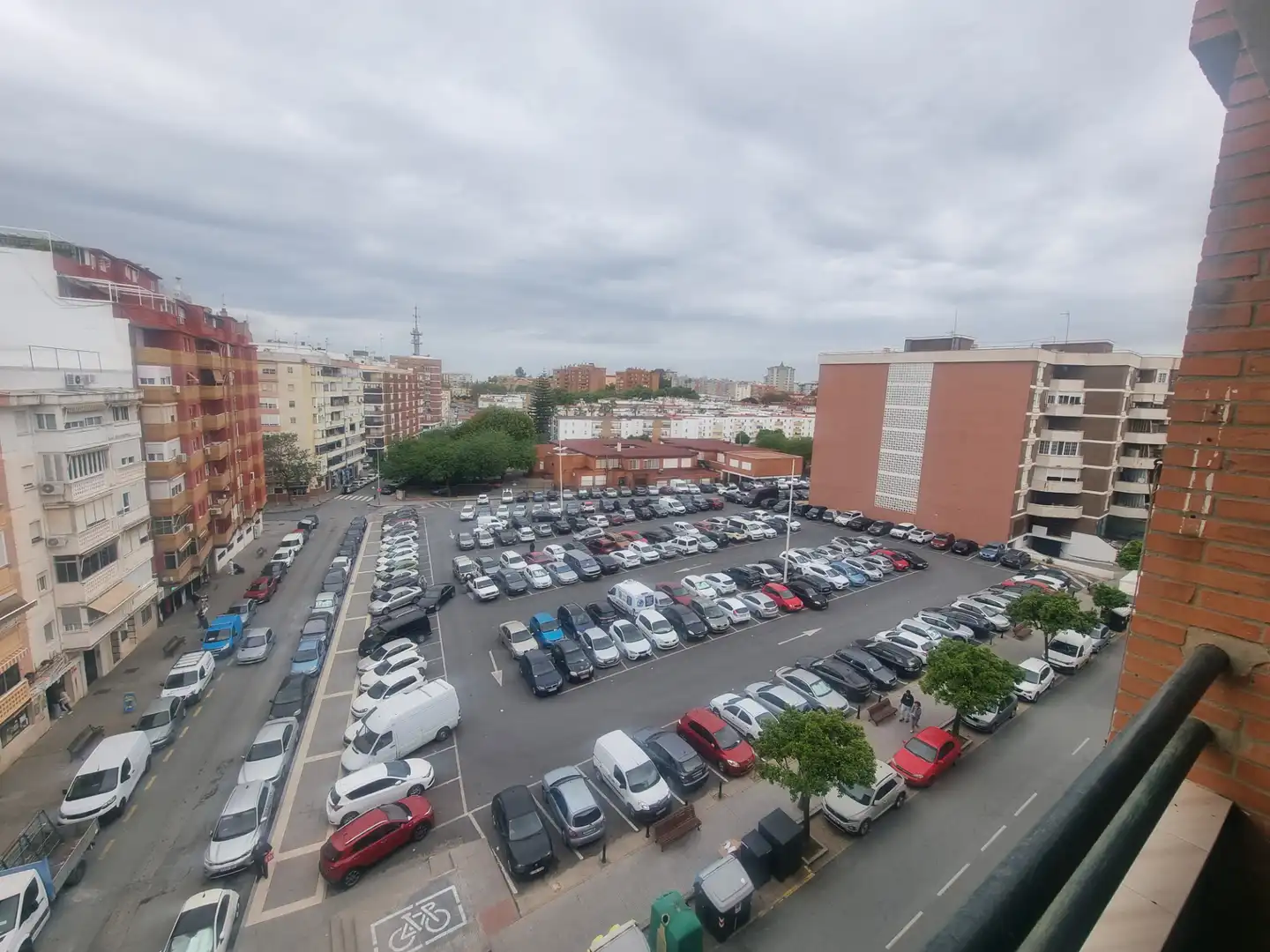 Aparcament de Pis en venda en Huelva amb Traster, Moblat i Balcó