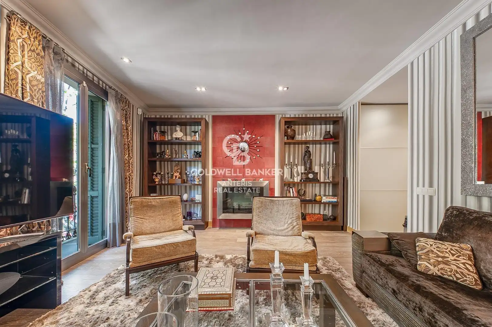 Piso con terraza en venta en Carrer d'Enric Granados, imagen 2