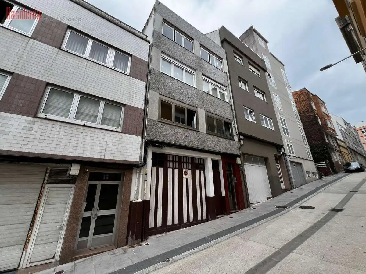 Vista exterior de Pis en venda en A Coruña Capital  amb Calefacció