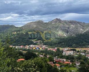 Residencial en venda a Caxidi, Parres