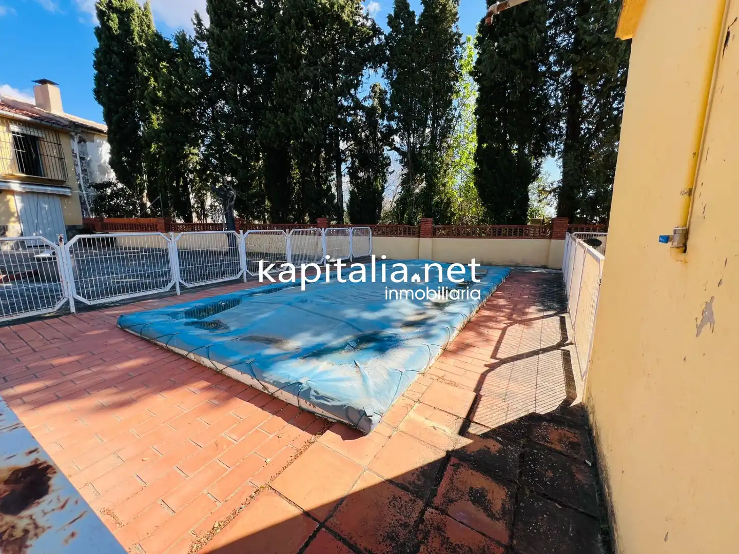 Swimming pool of Houses for sale in Ontinyent  with Private garden and Swimming Pool