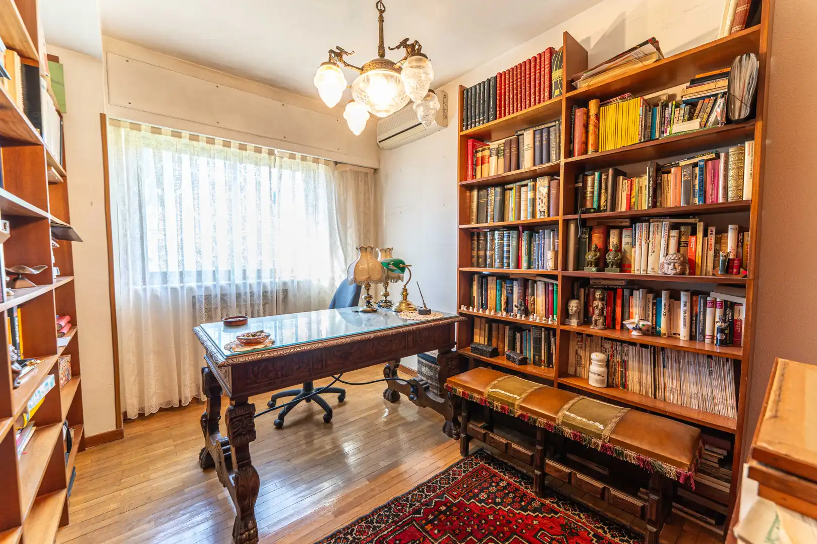 Sala d'estar de Pis en venda en Madrid amb Calefacció, Parquet i Terrassa