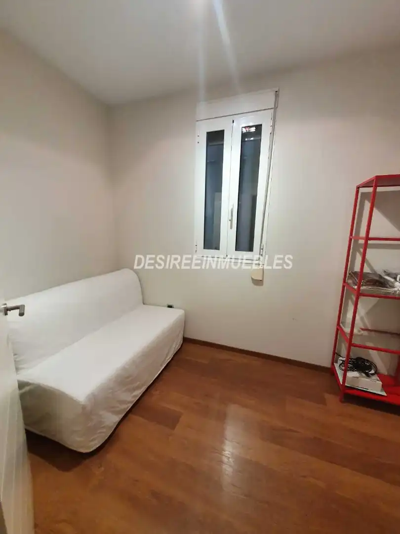 Bedroom of Flat for rent in Valencia  with Air Conditioner, Heating and Parquet flooring