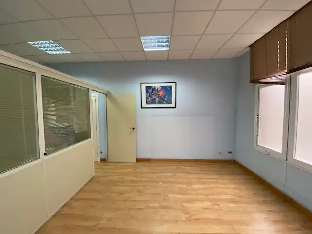 Office space with lift for sale in Calle del Doctor Verneau 3, imagen 4