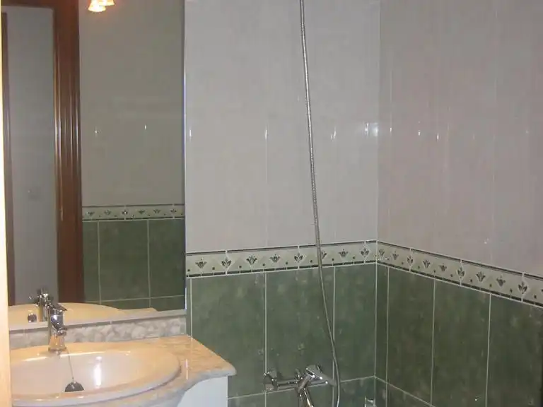 Appartamento con piscina in affitto a Calle La Merced 23, imagen 3