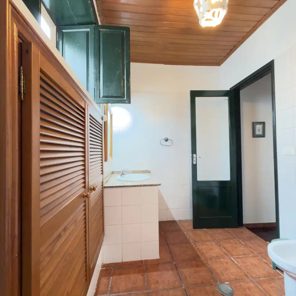 Bathroom of Houses for sale in Santa Cruz de la Palma