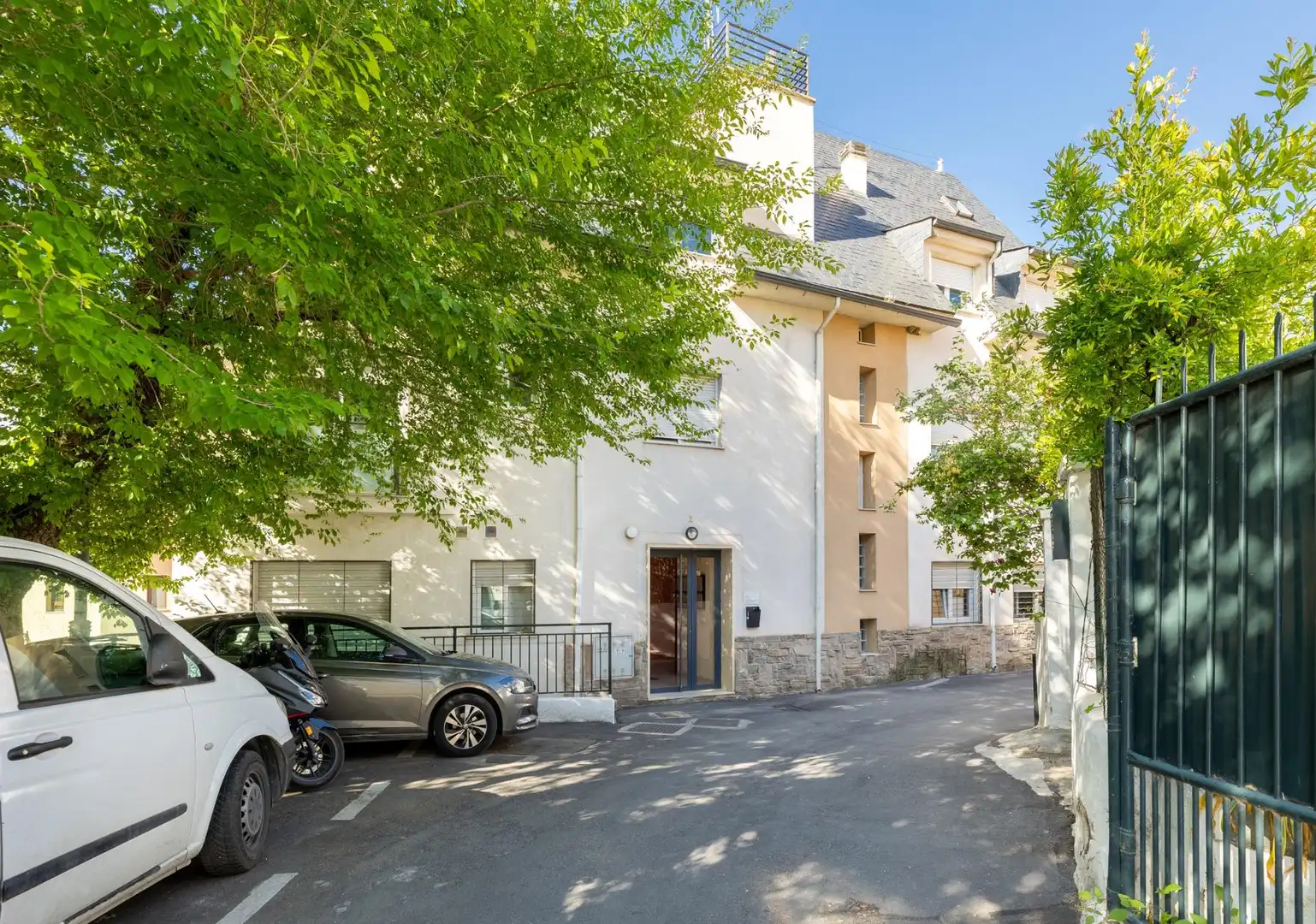 Vista exterior de Piso en venta en Monachil con Calefacción