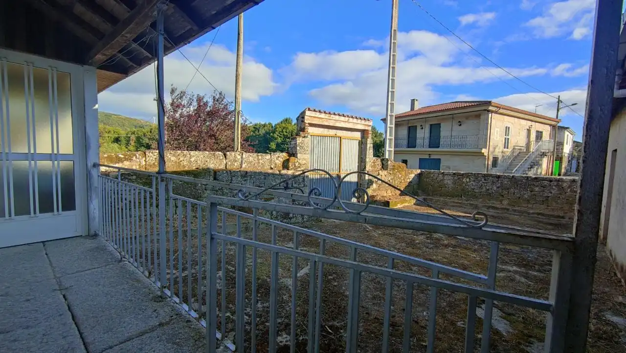 Finca rústica en venda a Nogueira de Ramuín