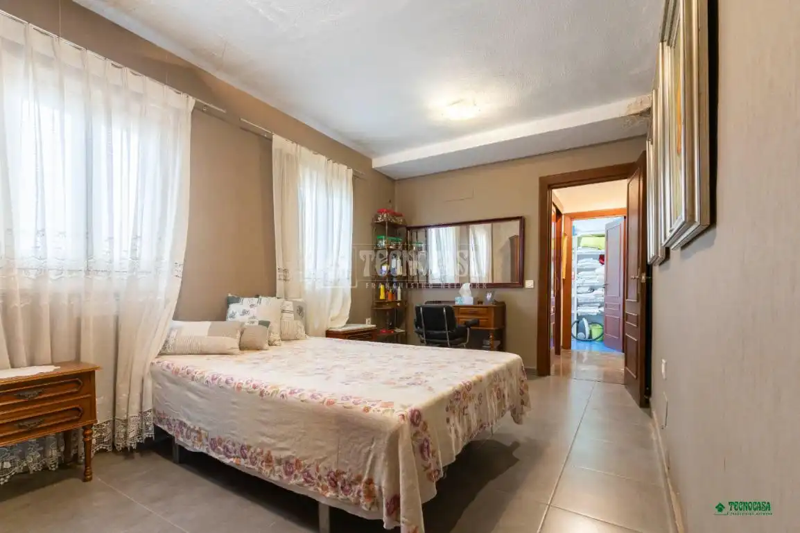 Habitación de Casa adosada en venta en Almería con Jardín privado y Terraza