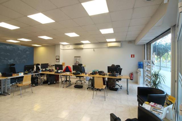 Local comercial en Venta en  IBERICA en Centre Vila