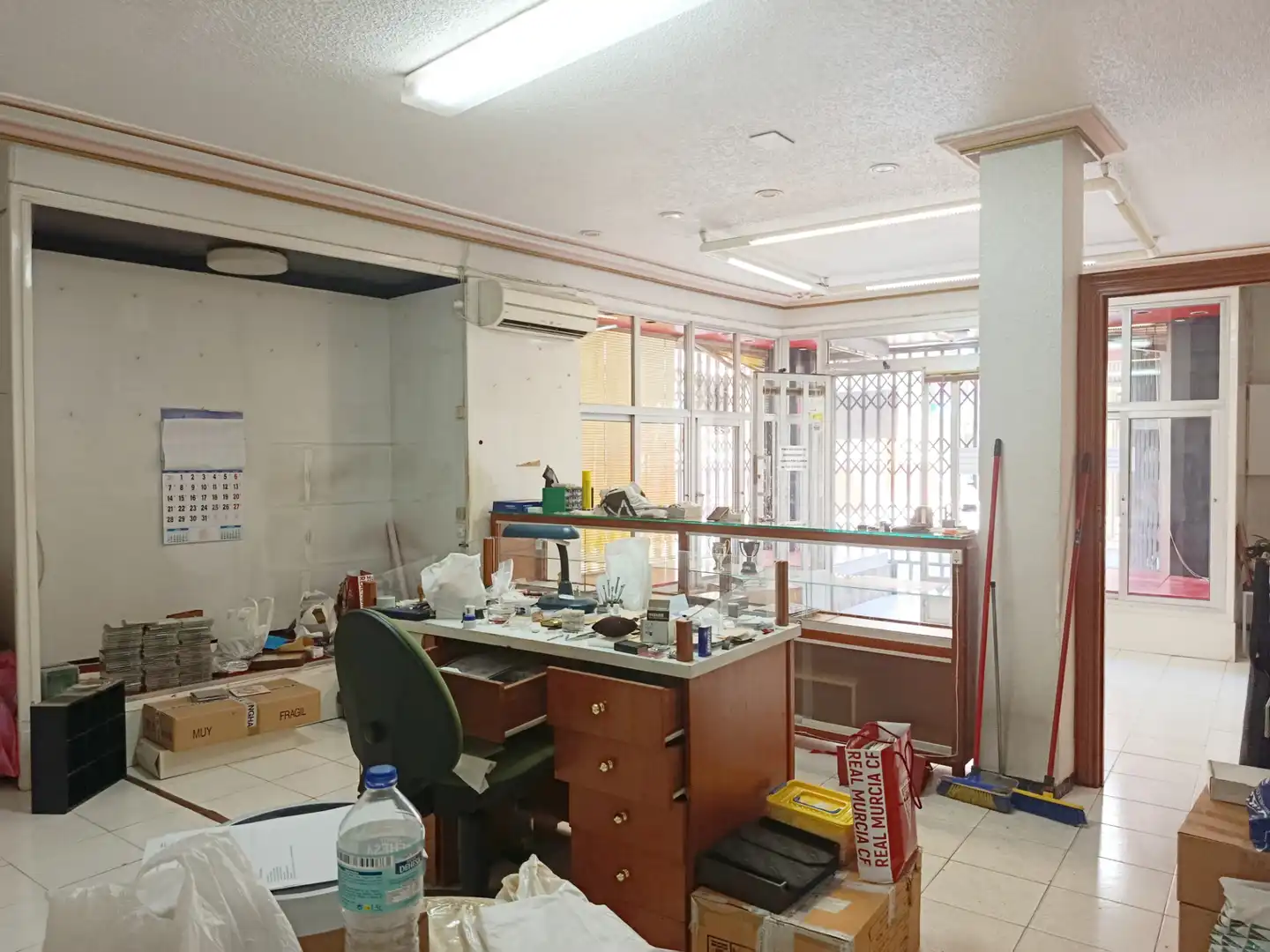 Commercial properties for sale in Archena  with Air Conditioner and Heating
