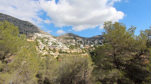 Parcela urbana con vistas al mar en la Sierra de Altea