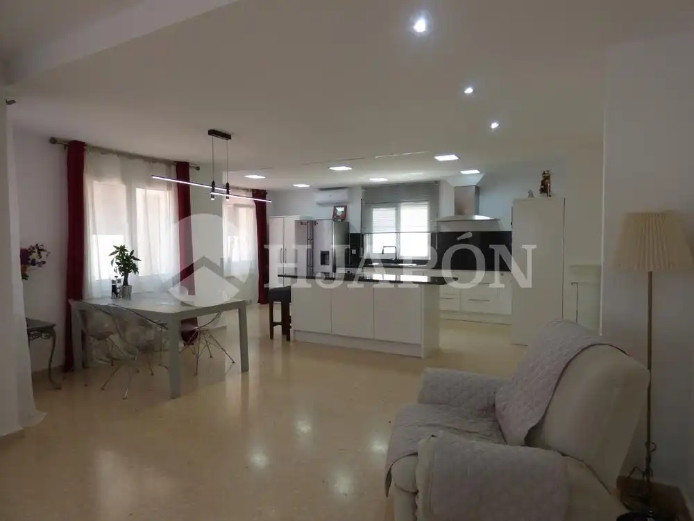 Cuina de Casa o xalet en venda en Alella amb Aire condicionat, Calefacció i Jardí privat