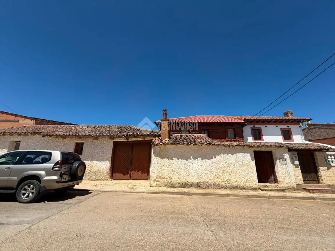 Vista exterior de Casa o xalet en venda en Páramo de Boedo