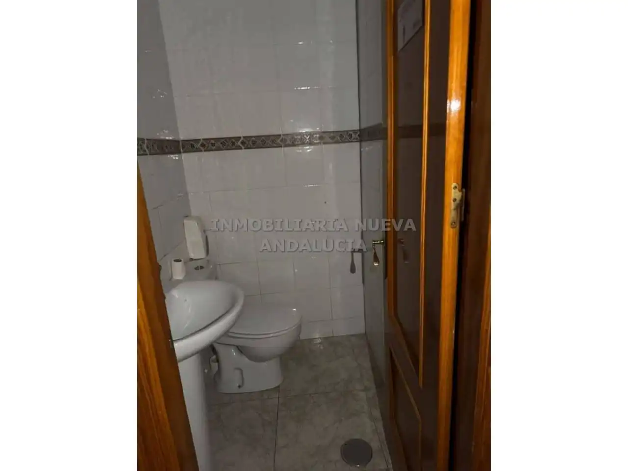 Local comercial de lloguer a Nueva Andalucía, imagen 4