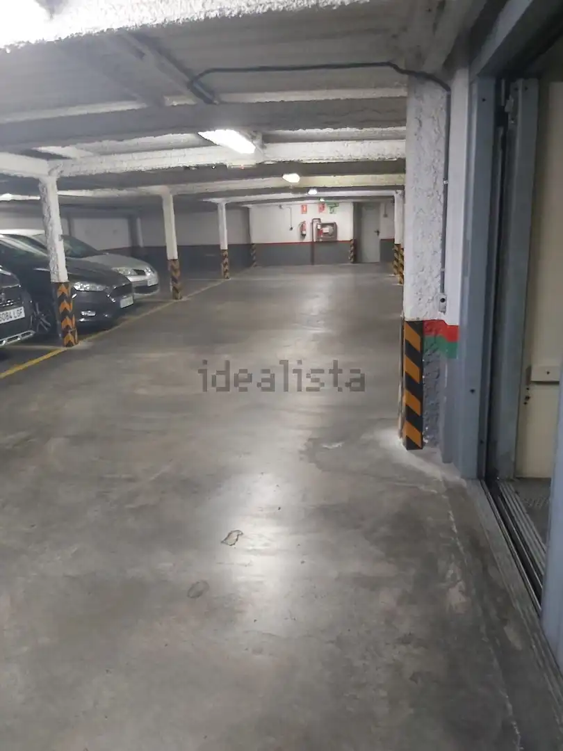 Individual with lift for sale in Carrer de Calixt III 31, imagen 4