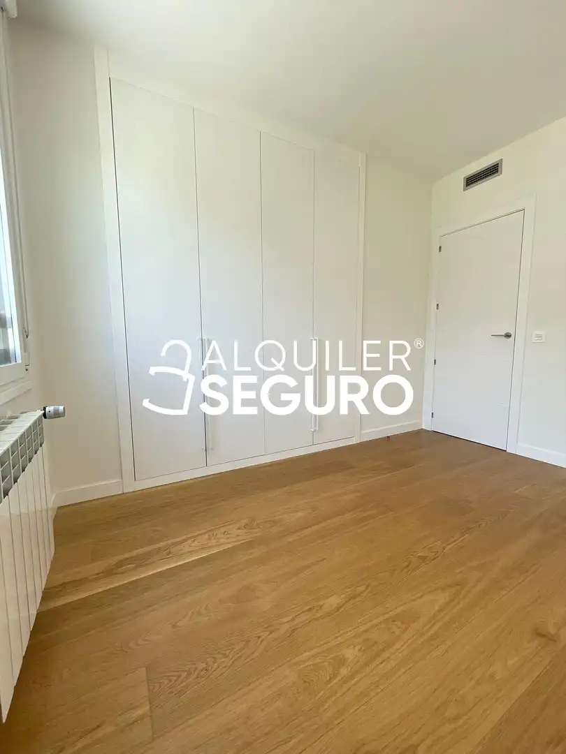 Flat for rent in Maria de Maeztu, Arroyo del Fresno
