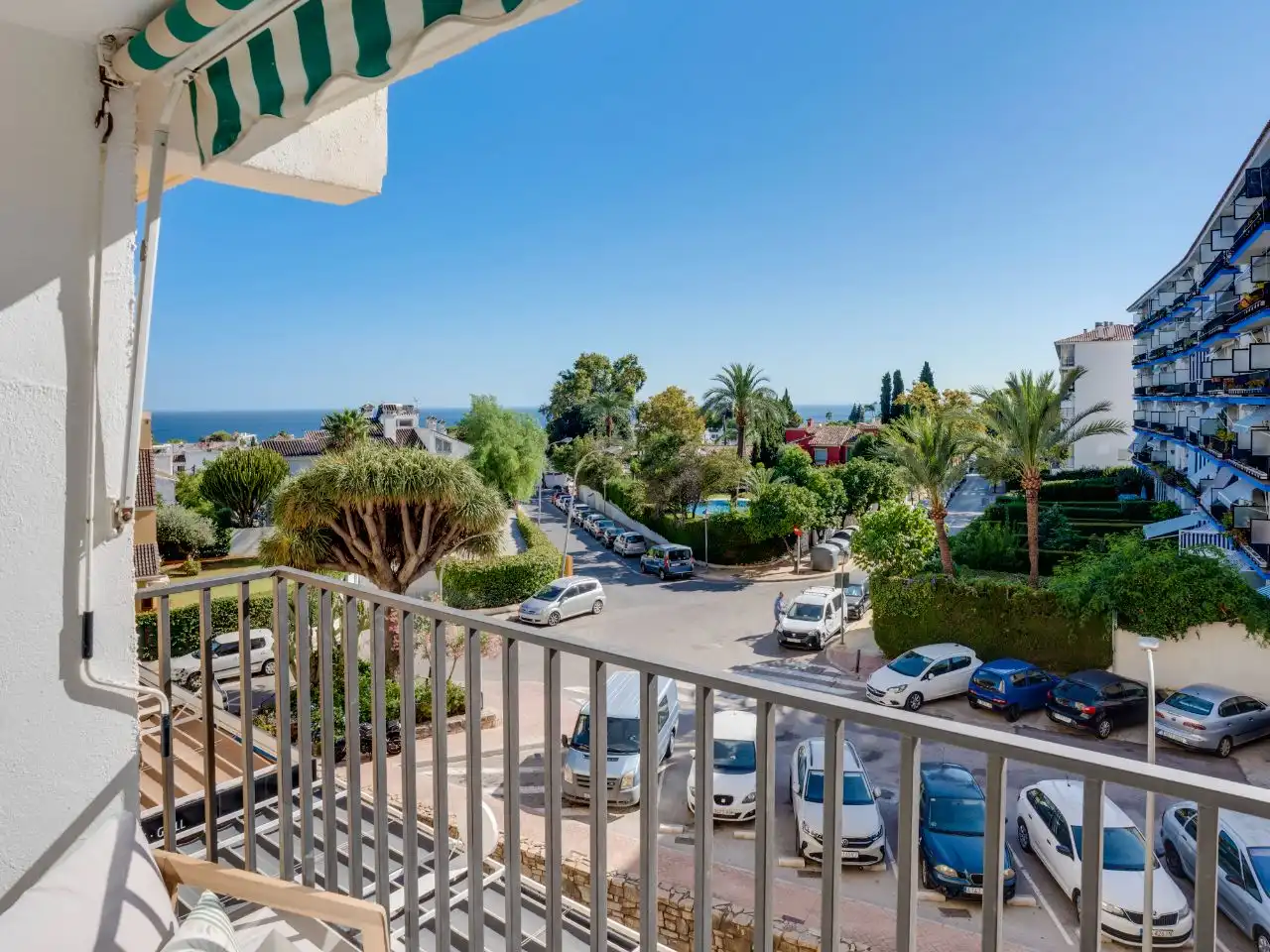 Exterior view of Flat for sale in Marbella  with Air Conditioner, Terrace and Balcony