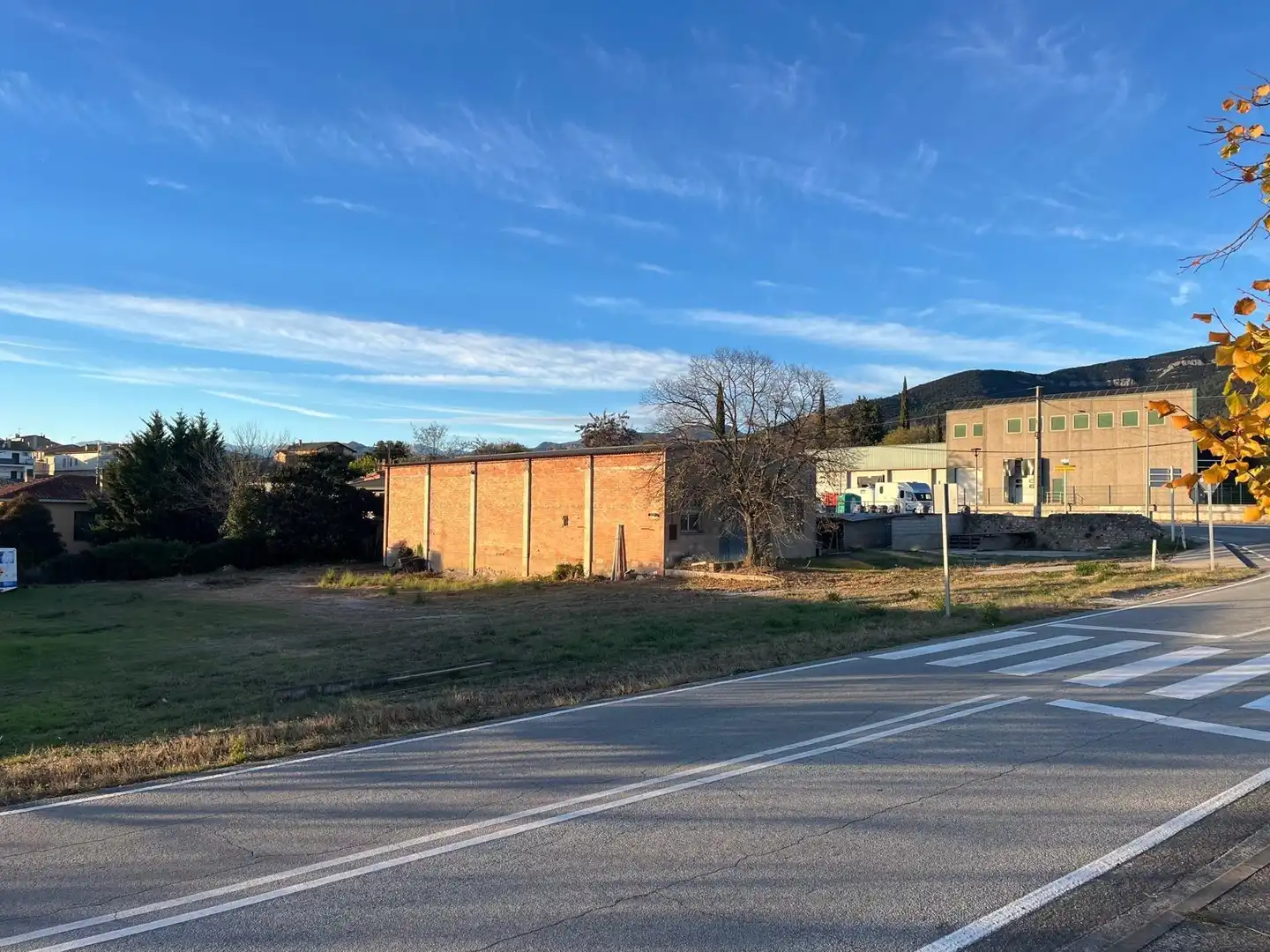 Exterior view of Industrial buildings for sale in Tortellà