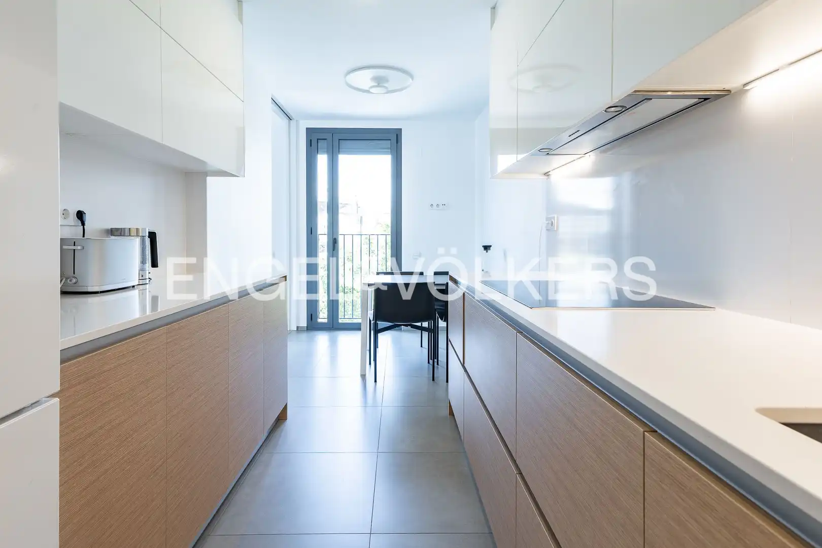 Cocina de Piso de alquiler en Barcelona con Aire acondicionado, Calefacción y Parquet