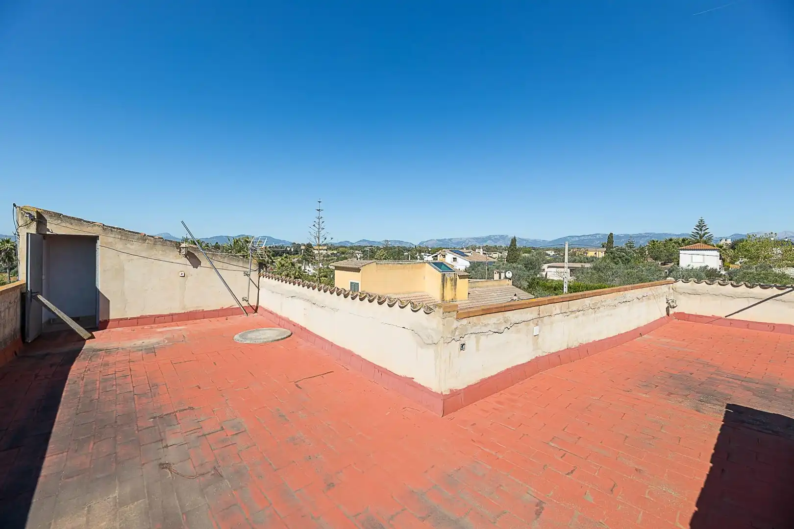 Terrasse von Country house zum Verkauf in  Palma de Mallorca mit Klimaanlage, Heizung und Privatgarten