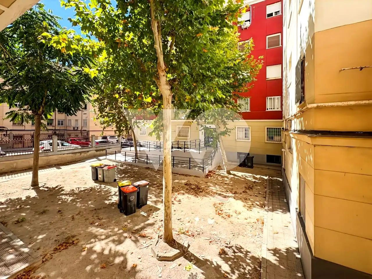 Exterior view of Ground floor for sale in Madrid  with Air Conditioner, Heating and Private garden