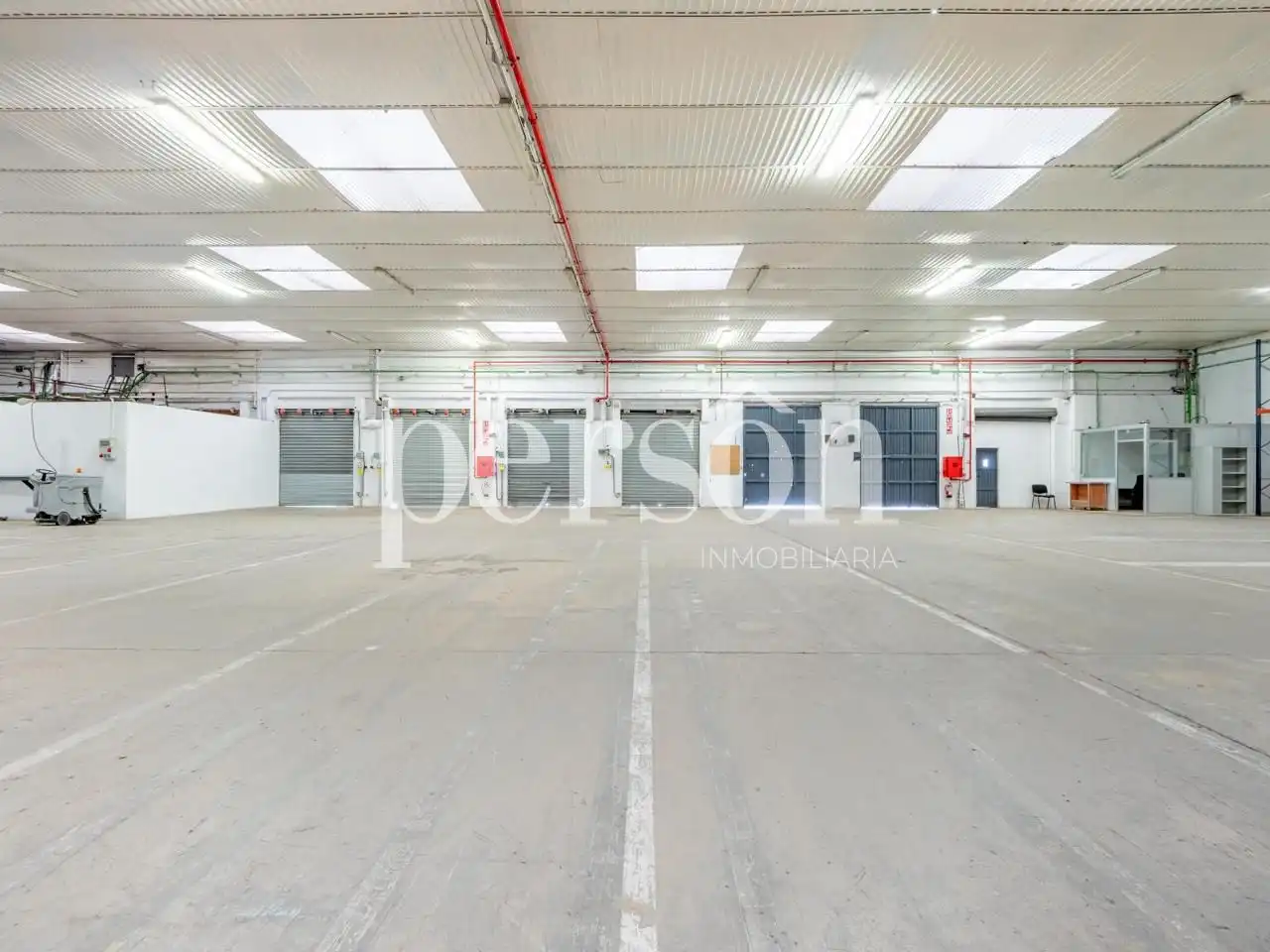 Industrial building to rent in Fuente del Jarro, imagen 47