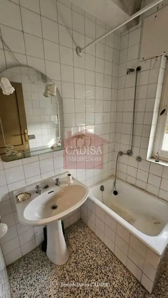 Baño de Casa o chalet en venta en Calvarrasa de Abajo con Jardín privado, Trastero y Amueblado