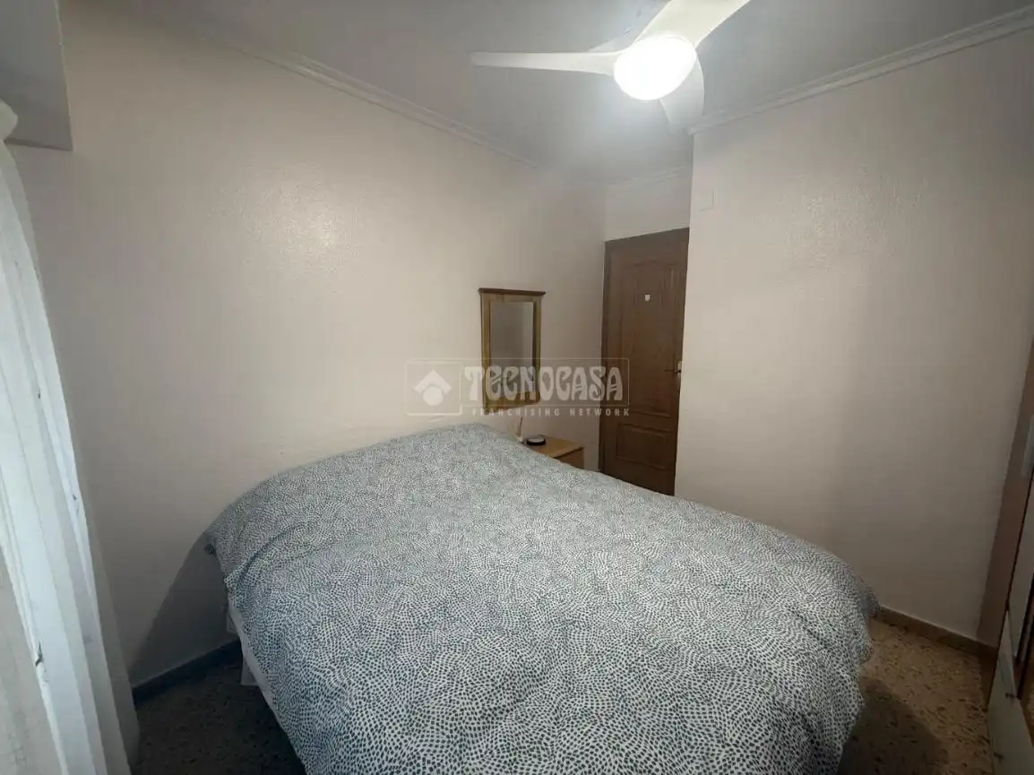 Schlafzimmer von Wohnung zum Verkauf in Mislata mit Klimaanlage und Balkon