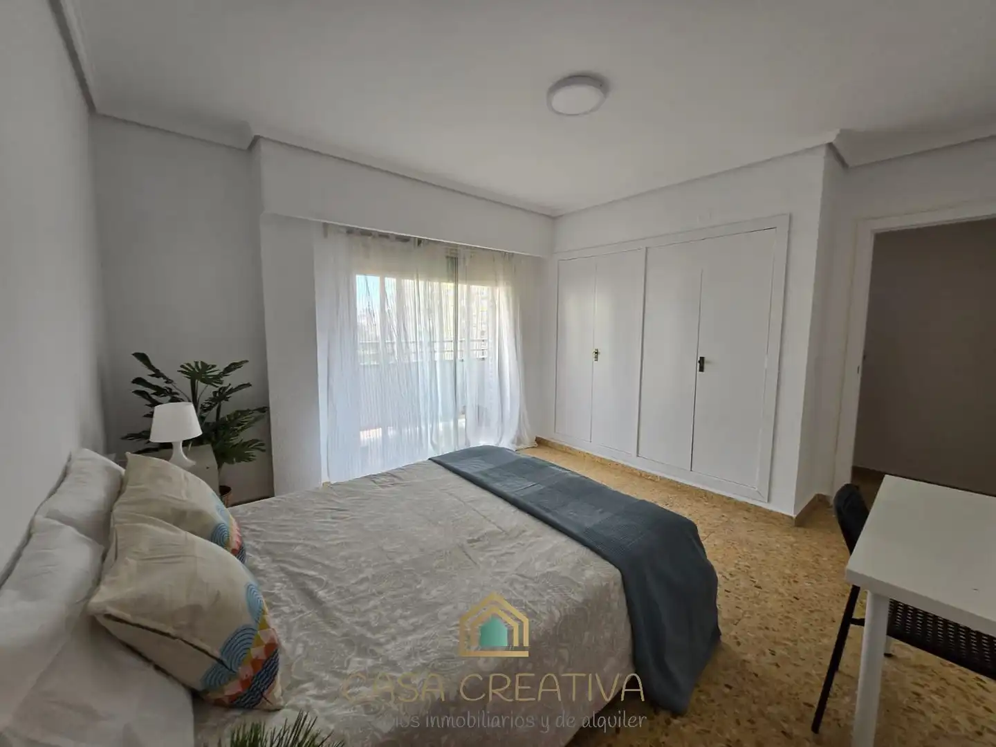 Habitación de Piso de alquiler en Valencia con Terraza, Amueblado y Balcón