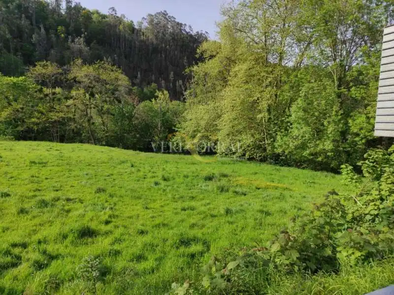 Terreno en venta en Infiesto, Piloña