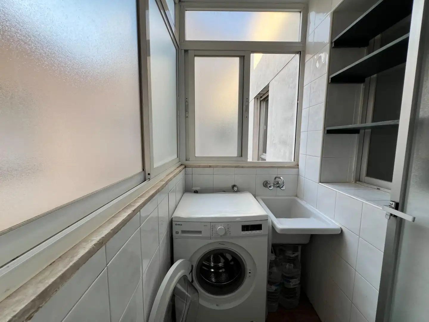 Bathroom of Flat for rent in Granada  with Heating, Terrace and Furnished