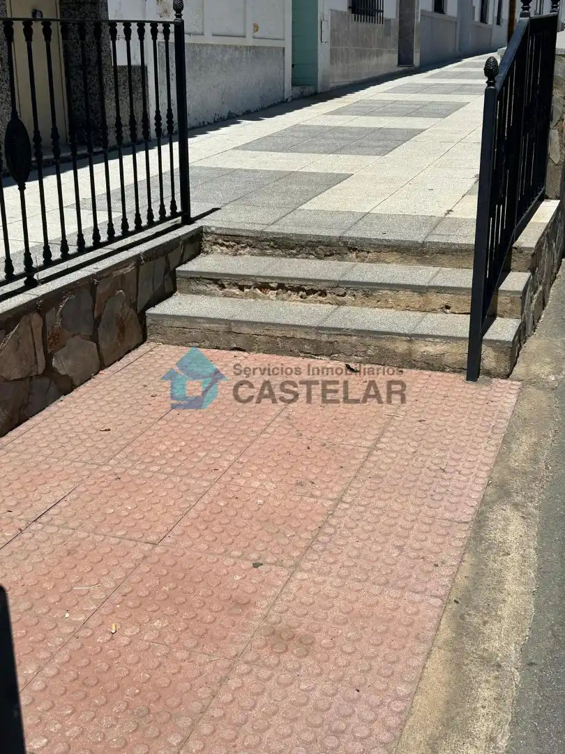 Vista exterior de Casa adosada en venta en Barcarrota con Amueblado