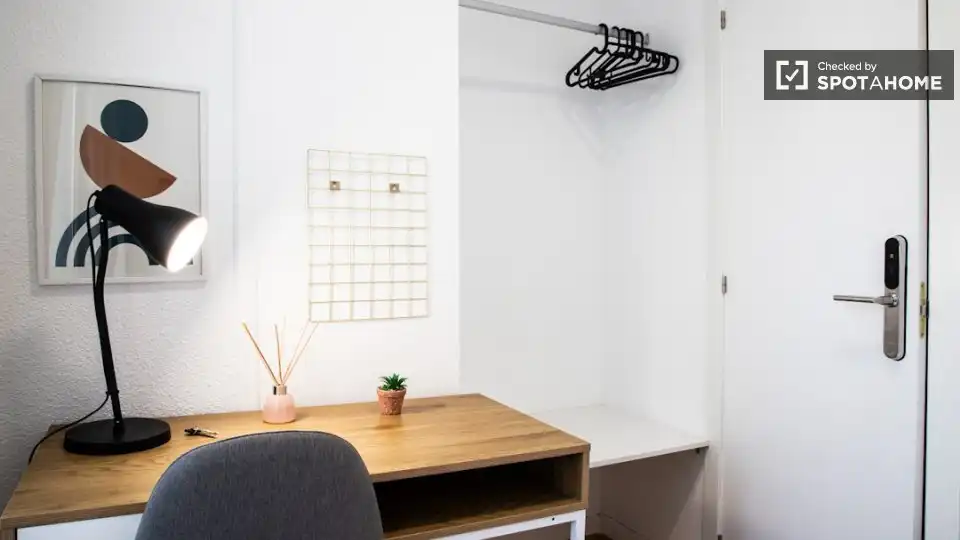 Bedroom of Flat for share in Moncloa - Aravaca