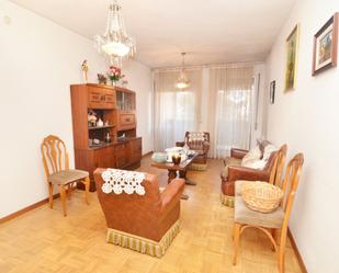 Living room of Flat for sale in Salamanca Capital  with Balcony
