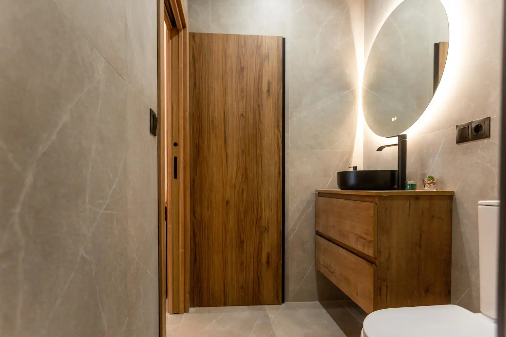 Bathroom of Study for sale in Granada  with Air Conditioner, Heating and Oven