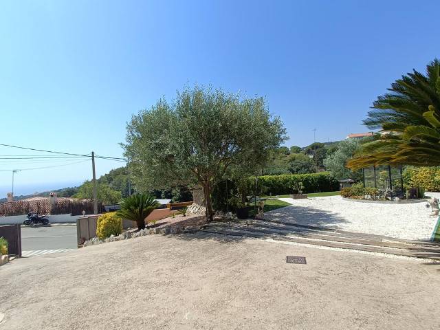 Casa-chalet en Venta en Urbanitzacions