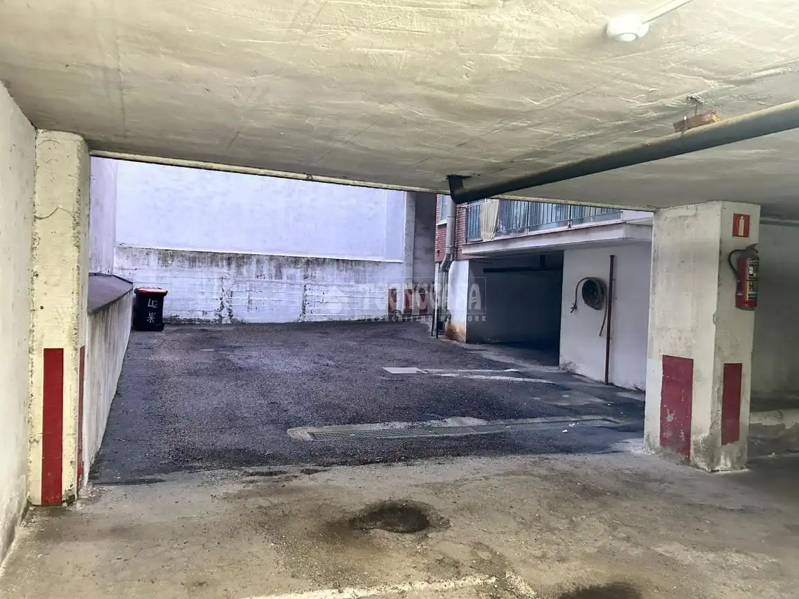 Aparcament de Garatge en venda en Madrid