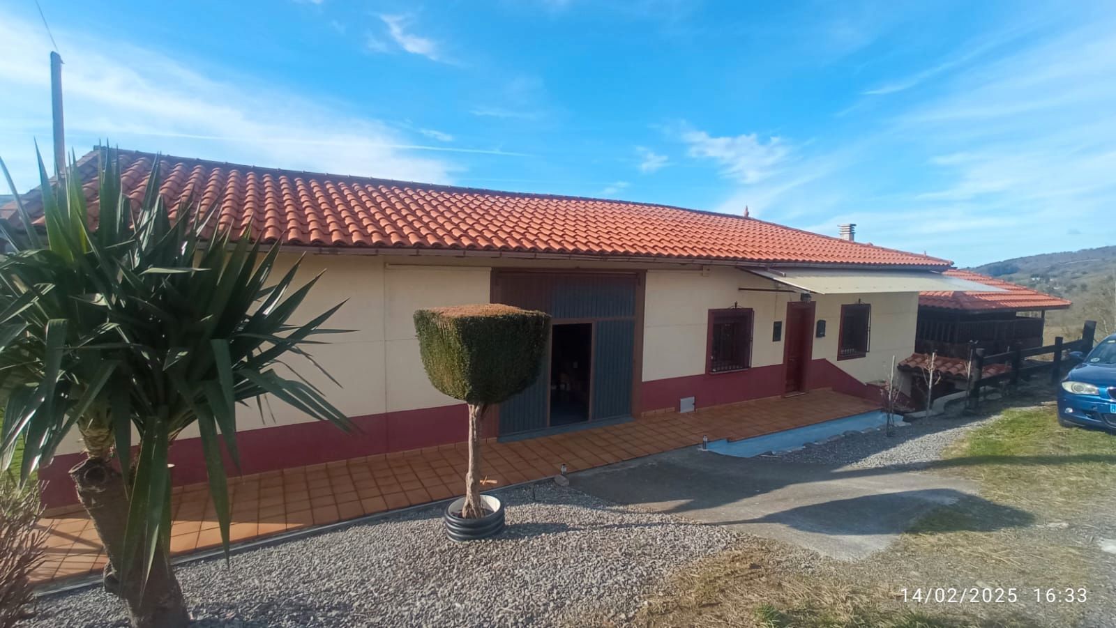 Außenansicht von Country house zum verkauf in Salas mit Heizung, Privatgarten und Möbliert