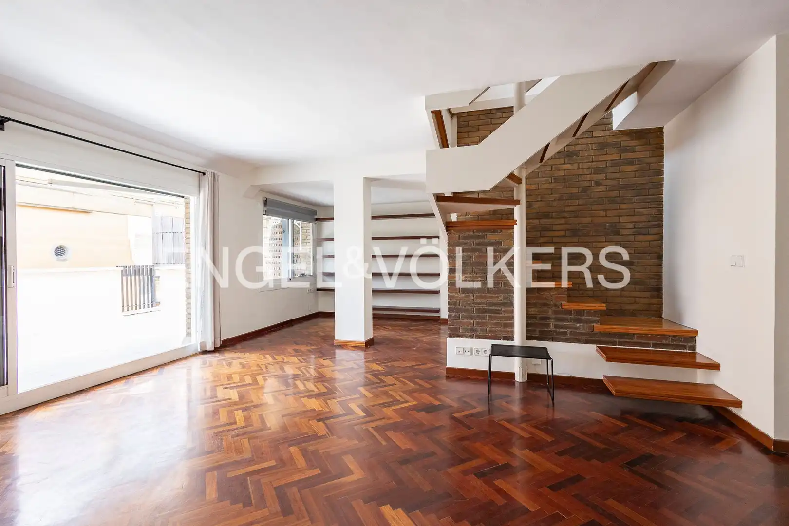 Vista exterior de Ático de alquiler en Barcelona con Aire acondicionado, Calefacción y Parquet