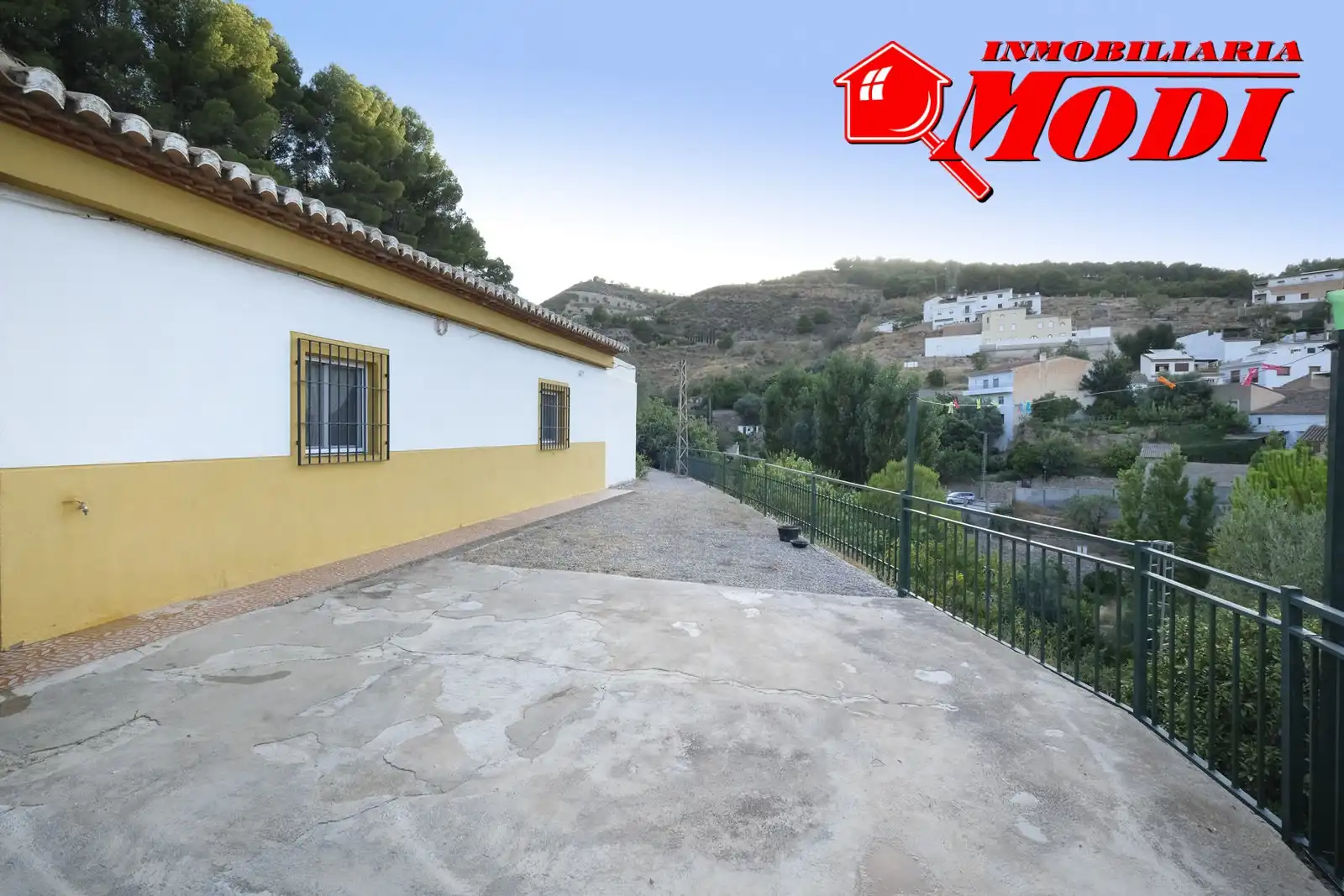 Casa rústica amb jardí en venda a Villamena, imagen 24
