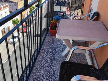 Piso con balcón en venta en Carretera de Pego 47