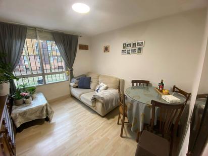 Living room of Flat for sale in  Madrid Capital  with Heating