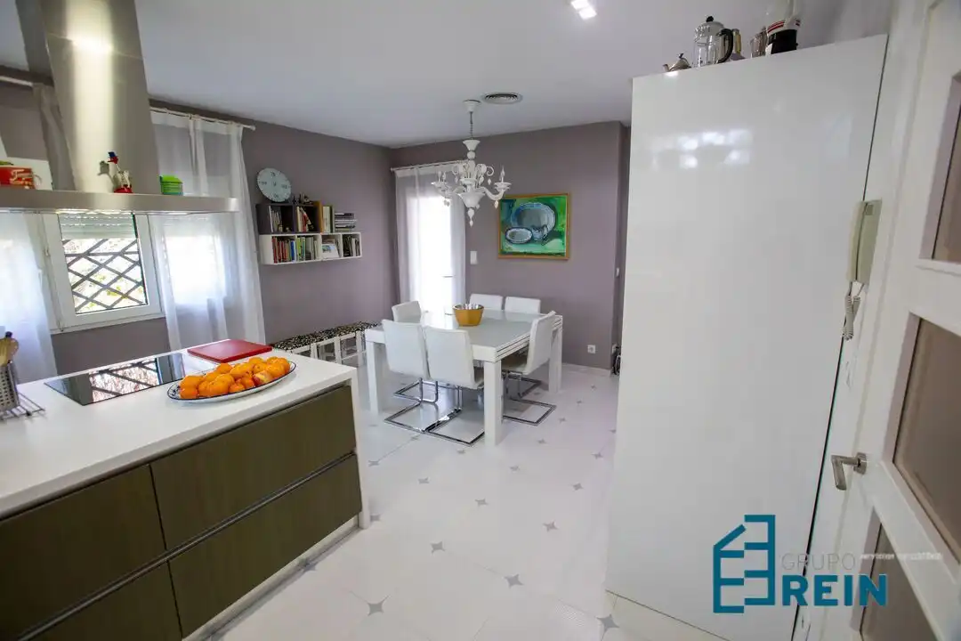 Cuina de Casa o xalet en venda en Añover de Tajo amb Aire condicionat, Calefacció i Jardí privat