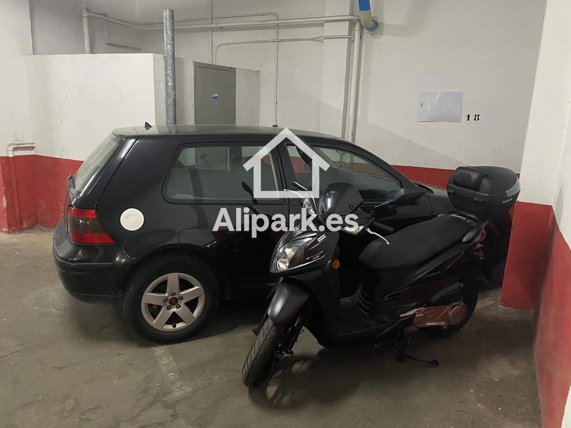 Aparcament de Garatge de lloguer en Alicante / Alacant
